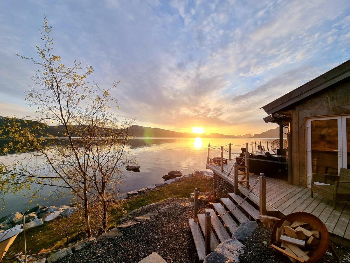 Smastranda Fjord Lodge Aheim Exterior foto